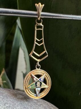10k Eastern Star Pendant